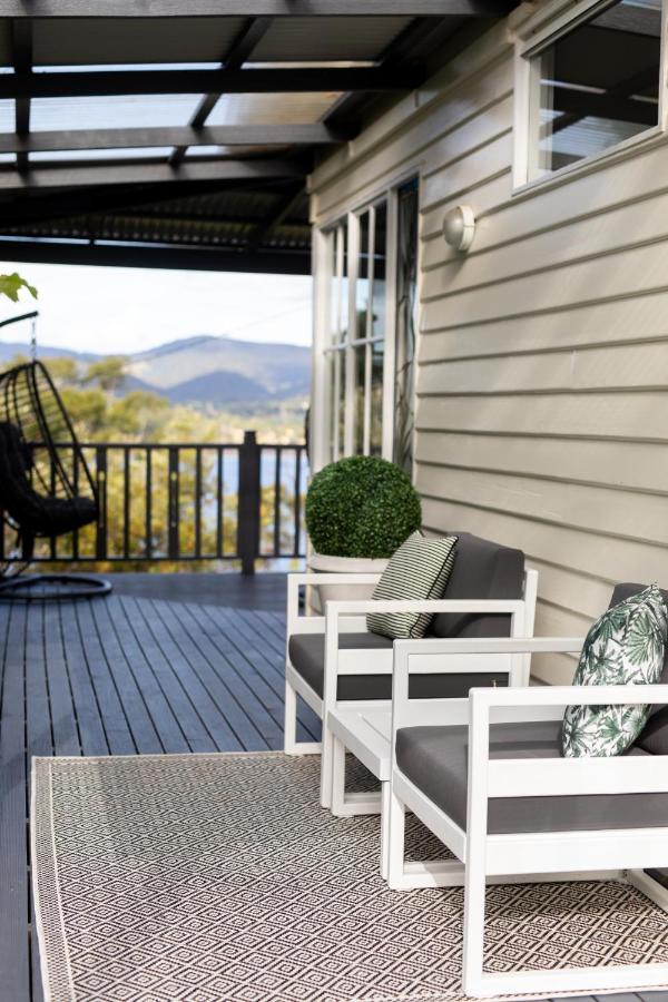 Woodland Bay Retreat-Hot Tub,Sauna And Bayview Hamptons Retreat Lymington Exterior photo